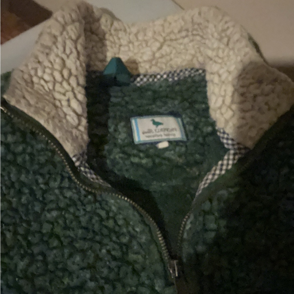 Properly tied half zip pullover Sherpa